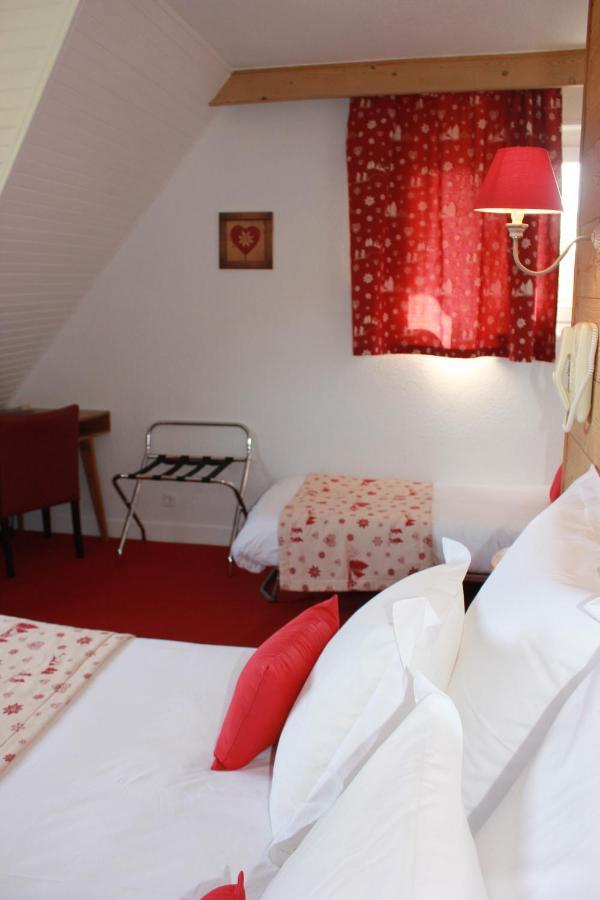 Hotel Les Charmilles Бес-ет-Сен-Анастез Екстериор снимка