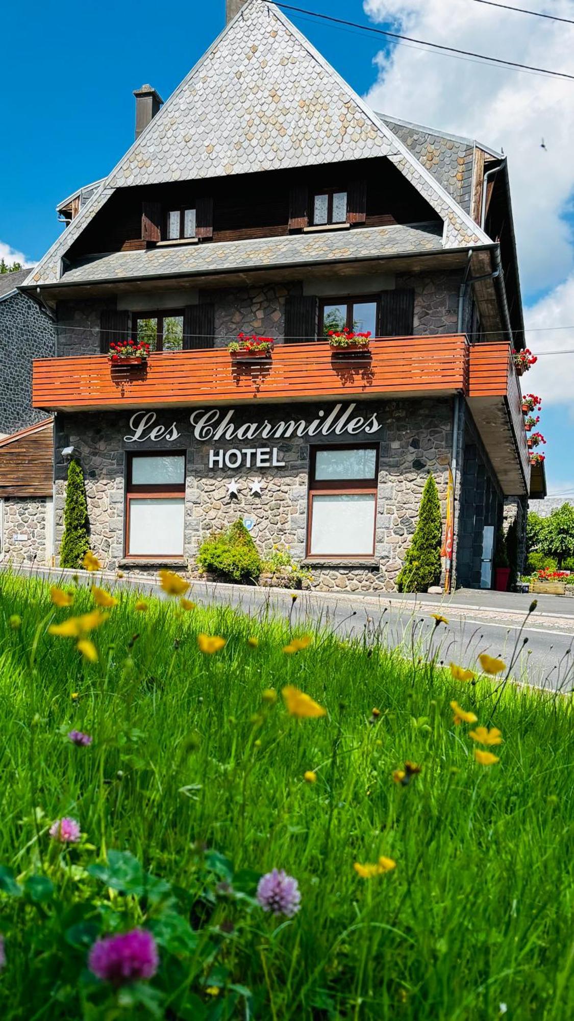 Hotel Les Charmilles Бес-ет-Сен-Анастез Екстериор снимка